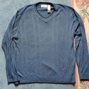Concepts by Claiborne V-Neck Sweater